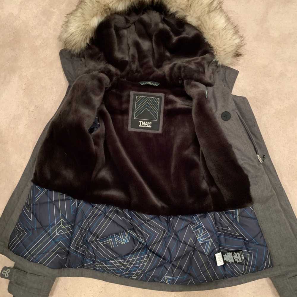 TNA Vail XXS charcoal parka